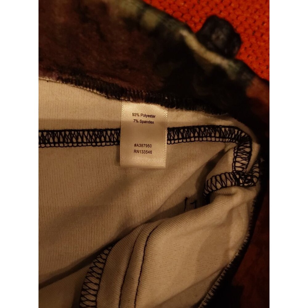 LEGACY Floral Patterned Women's Velvet Skinny Pants Pockets. Size Medium - Picture 6 of 7